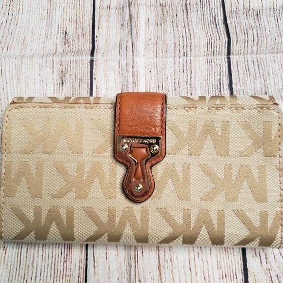 MICHAEL KORS Tri-fold Brown Wallet - Picture 3 of 5